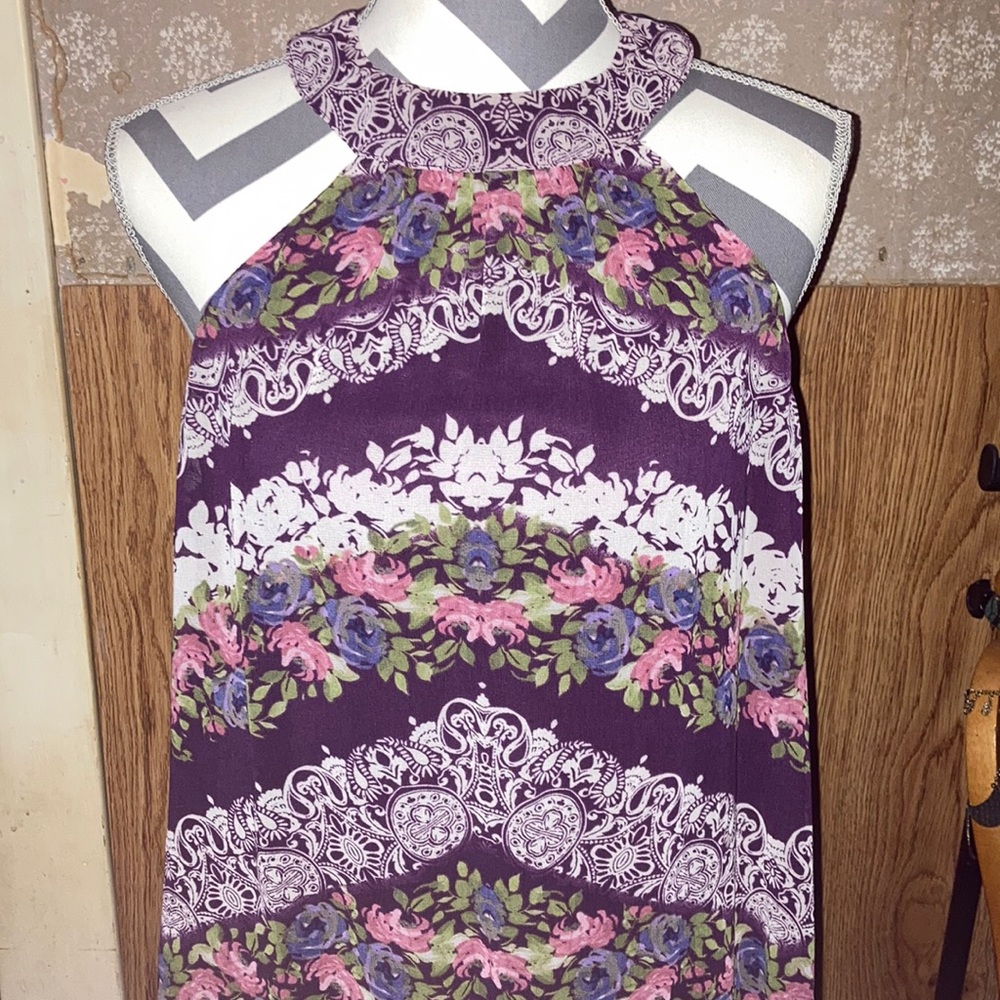Francesca’s Medium Dress Floral pattern